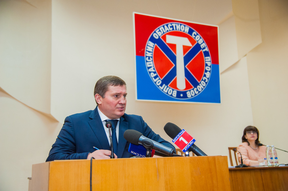 Андрей Бочаров получил «тройку» в «Кремлевском рейтинге» губернаторов