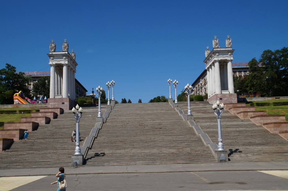 Началась реставрация главной лестницы центральной набережной Волгограда