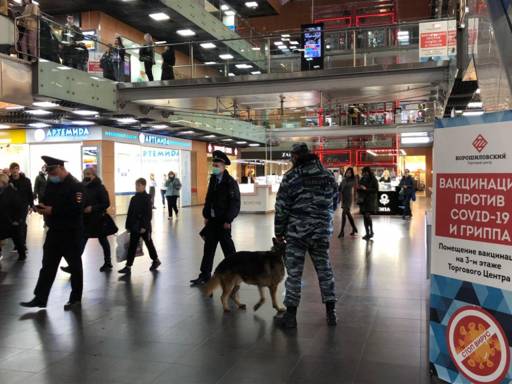 В Волгограде эвакуировали крупные торговые центры