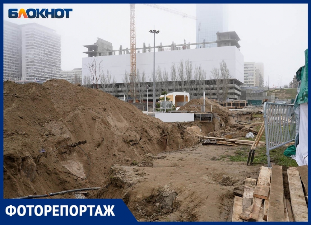 Отстроенную за 300 млн пойму в центре Волгограда раскопали ради фекального дублера