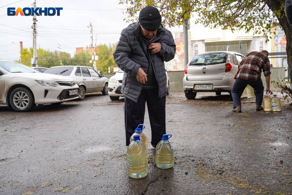 В Волгограде жители почти неделю сидят без воды