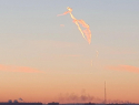 Похожие на работу ПВО следы в небе сняли на видео в Волгограде