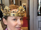 Альбина Джанабаева надела корону и решила кутить