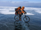 Экстремалы 10 дней будут ехать на велосипедах по льду от Саратова до Волгограда