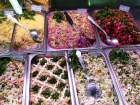 В Волгограде гипермаркет «Магнит» выплатит покупательнице 10 тысяч за испорченный салат