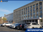 Седьмую Гвардейскую в центре Волгограда вовсю готовят к запуску платных парковок 