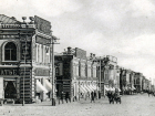 Конфеты монпансье, нефть и секретный малиновый напиток рекламировали в Царицыне в 1911 году