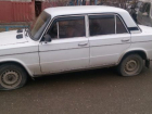Автовладельцу порезали колеса во дворе на юге Волгограда 