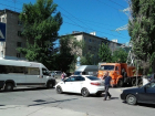 Дорожники устроили транспортный коллапс на Первой Продольной Волгограда