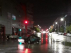 Водитель Audi  протаранил Nissan в центре Волгограда: авария попала на видео