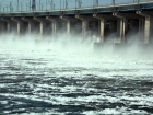 В Москве решили продлить максимальный сброс воды через Волжскую ГЭС 