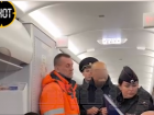Астраханца сняли с рейса за дебош на самолете из Волгограда в Москву