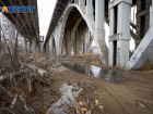 В Волгограде под Астраханским мостом найден труп мужчины