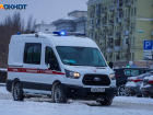 Буйный пациент с ножом напал на бригаду скорой помощи на юге Волгограда 