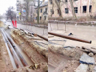 На пару можно суп варить: коммунальную траншею сняли на видео в Волгограде