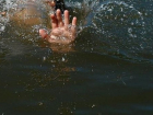 В Волгоградской области 3-летняя девочка утонула, пока ее мать пьянствовала 