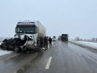 УАЗ разорван, повсюду обломки: на трассе под Волгоградом в снегопад погиб 22-летний