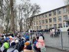 В Волгограде массово эвакуируют школы