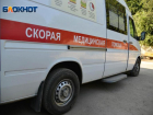 На трассе в Волгоградской области столкнулись два тягача: осколок зеркала порезал глаз водителю