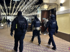 Облава бойцов в злачных местах Волгограда закончилась задержанием 60 человек – видео