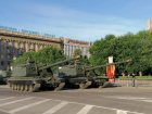В Волгограде во время репетиции парада многотонные машины изуродовали асфальт
