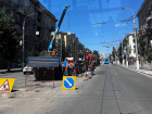 На адскую жизнь из-за провала на Комсомольской жалуются жители центра Волгограда 