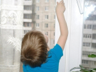 7-летний мальчик упал с третьего этажа на севере Волгограда
