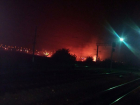 В Волгограде ночью на заводе «Каустик» горели средства для чистки бассейна с хлором