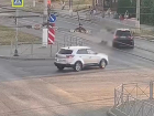 Сбил как кеглю: шок-наезд BMW на пешехода на «зебре» в Волгограде попал на видео 