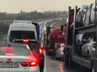 "Таких я еще не видел": адская 9-километровая пробка образовалась перед Волгоградом 