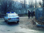 В Волгограде в лицее №7 полиция проверяет подозрительную машину: детей эвакуировали