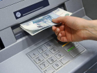 Под Волгоградом селянка украла банковскую карту коллеги, чтобы заплатить кредит 