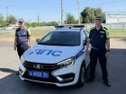 Жизнь водителю такси спасли волгоградские полицейские