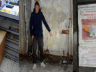 Ящик для пожертвований тяжелобольному ребенку похитил 25-летний парень из магазина в Волгоградской области