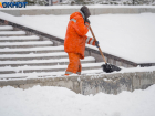 «Утро началось с фитнеса по сугробам»: на расчистку дорог пожаловались волгоградцы