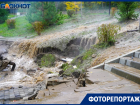 Центр Волгограда вторые сутки заливает зловонными водопадами: фоторепортаж