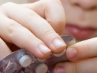 Во Фролово 2-летняя девочка отравилась неизвестными таблетками 