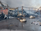 Уничтоживший рынок в Волжском пожар сняли на видео изнутри