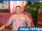 - Мы с женой воспитываем 14 девочек и 7 мальчиков, - самый многодетный отец Волгограда Сергей Симушин
