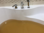"Coca-Cola" льется вместо горячей воды в элитном доме на западе Волгограда