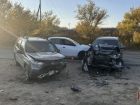 Машины всмятку: 16-летняя пострадала в аварии- «матрешке» на севере Волгограда