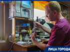 Видит жизнь глистов и червей под микроскопом: волгоградец балдеет от своей работы в ветклинике