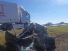 Водитель Ford разбился в ДТП с фурой в Волгоградской области