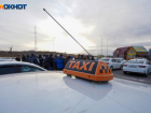 Тело молодого мужчины нашли в такси в Волгограде 