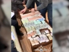 На видео попало, как волгоградцев «разводили» псевдоюристы на 30 млн рублей