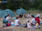 Под Волгоградом показали палаточный лагерь протестующих экоактивистов: фоторепортаж