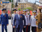 Кто смотрел парад Победы в Волгограде с VIP-трибуны: фоторепортаж