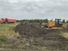 В Волго-Ахтубинской пойме началось строительство скандальной автодороги