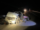 15-летний подросток за рулем «семерки» погиб под колесами фуры под Волгоградом — видео
