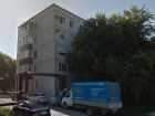 Волгоградка разбилась при развешивании белья на балконе